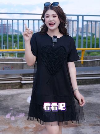 #连衣裙 #洋气减龄 #大码女装 #夏季新款 #显瘦连衣裙
