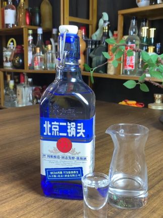永丰北京二锅头出口小方瓶蓝瓶老熟款6瓶装,42度500毫升 #北京二锅头 #北京二锅头出口小方瓶 #北京二锅头小方瓶 #永丰北京二锅头 #小方瓶北京二锅头