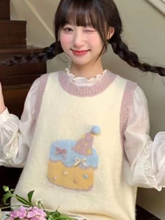 美式针织背心女秋冬新款卡通提花毛衣马甲叠穿宽松学院风甜美上衣 #小个子穿搭 #品质女装 #遮肉显瘦 #梨形身材 #面料柔软舒适