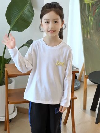 ~你的可爱,治愈一切不可爱 #Lee #好看的衣服都在这里 #萌娃穿搭 #生女儿就要这样穿 #高品质童装