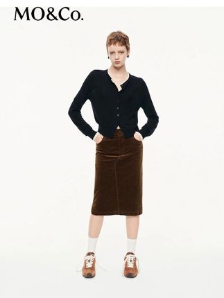 显瘦打底上衣 #moco风格针织 #moco酷女孩 #秋上新来抖音 #琥珀流光穿搭