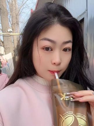 姐妹们,记得打卡哟,@佳佳(好粗鲁) @抖音小助手