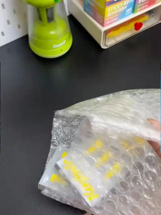 开学老师都会要求把孩子的铅笔套上笔帽,尤其是低年级的小朋友,用上笔帽不仅笔袋干净整理,主要还可以防戳伤,而且现在有活动价格巨合适,刷到抓紧囤,过几天真不是这个价了#文具安利 #笔帽 #铅笔 #好物推荐🔥 #开学必备
