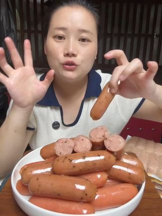 口水娃450克*5包火山石肉肠原香黑胡椒味脆皮爆汁烤肉肠 #好吃到停不下来#口水娃#烤肉肠#烤肠#爆汁烤肠@DOU+小助手 @DOU+上热门