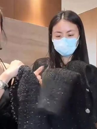 几千元零棍同款面料衣服,成本近两千,价格却很美丽!