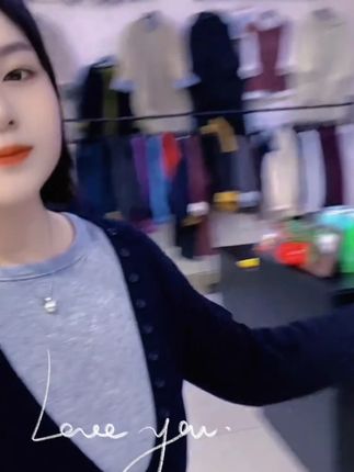 #张予曦毕雯珺真拍了红裙抱 #深情眼 #张予曦 #毕雯珺
