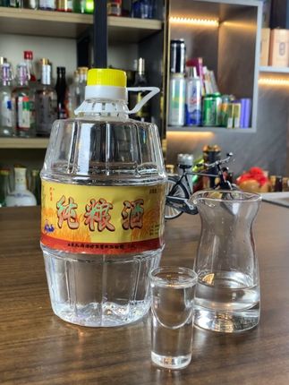 山东曲阜名酒孔府泉纯粮酒大桶实惠装,52度1000毫升口粮酒 #纯粮酒 #口粮酒 #口粮酒推荐 #性价比好酒 #好喝不贵