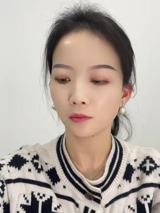 别眨眼!一镜到底给你看什么叫作弊冷白皮!还能帮你养肤美白一瓶多用!#娜涟  #娜涟光感隔离霜 C772