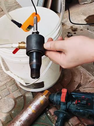 电锤转水钻转换头水钻 电锤又出新功能了#高性能实用工具  #实用工具  #技术分享  #强烈推荐  #装修工具 @DOU+小助手 @DOU+好生意