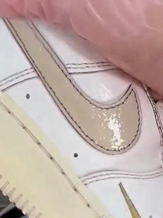 鞋子穿久了发黄,赶紧试试这个,AJ帆布鞋板鞋贝壳头都可以 #鞋边去黄 #橡胶大师