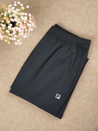 确实不贵,五百块带新款黑标长裤,直筒显瘦版型,面料凉感亲肤,直接带#品质男装