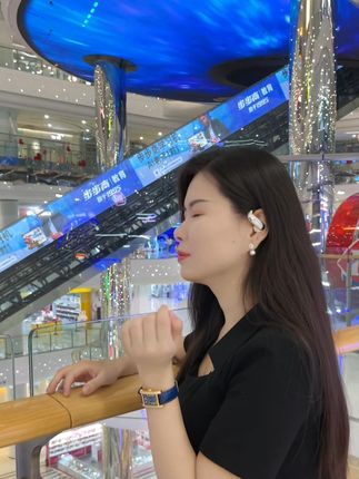 2025新款卖爆了! 别再用传统耳机了, 现在流行这款AI翻译蓝牙耳机,你还没有试过吗?#震震有词#蓝牙耳机#耳机#好物推荐🔥#魔声耳机