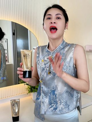 暗黄熬夜必备洗面奶,#洗面奶 #洁面乳 #脸部清洁 #洗护好物 #自用好物推荐