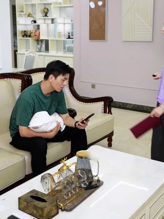 离婚后闪婚,让前夫哥肠子悔青#百亿好剧好看计划 #狗血反转 #美白 #去黄提亮 #C咖美白面膜