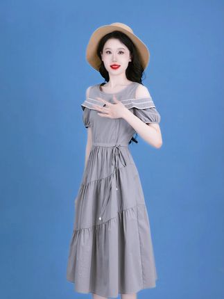 衣服有价,形象无价,越美的女人幸福指数越高,美丽不仅呈现给别人,更是取悦自己。#连衣裙#品质女装#遮肉显瘦#洋气减龄