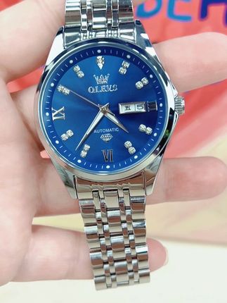 考虑了很久,终于还是下手了。手表也不贵,直接全款拿下! #专柜品质  #男士必备  #手表推荐  #男表推荐  #名表