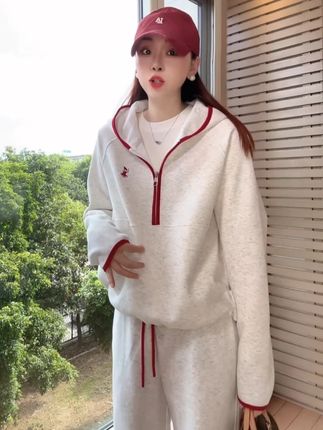 超美的一套穿搭,快来直播间看看吧! #日常穿搭 #气质穿搭 #减龄 #显瘦显高显腿长 #遮肉显瘦