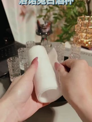 洛诺兔12只白酒杯,轻奢宝石纹浮雕INS风超美! #宝石纹酒杯 #轻奢酒杯 #浮雕白酒杯 #洛诺兔酒杯 #轻奢白酒杯