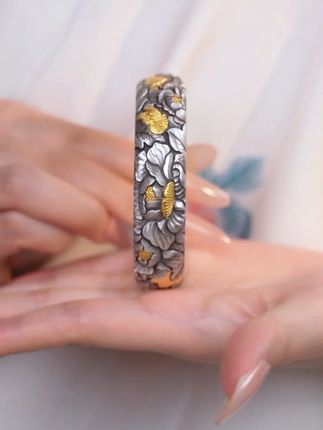 #非遗 金银错勾花神,镯上四季绽芳辰【十二花神手镯】 #银饰 #九乐手工银 #古风饰品 #十二花神