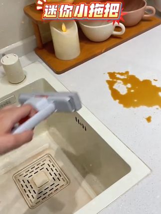 这个能代替抹布的迷你小拖把,小巧灵活用起来真的很方便#迷你小拖把#免手洗拖把#清洁神器#懒人神器#拖把