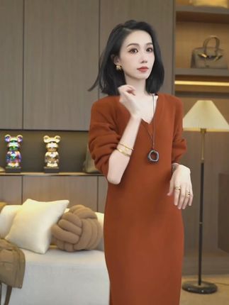 2025气质显瘦长袖V领洋气百搭松弛感女装连衣裙 #连衣裙 #长袖连衣裙 #针织连衣裙 #搭配技巧