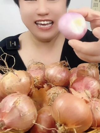 姐妹们拍吧品质老好了个头均匀都是今年的新毛葱 #毛葱 #东北特产