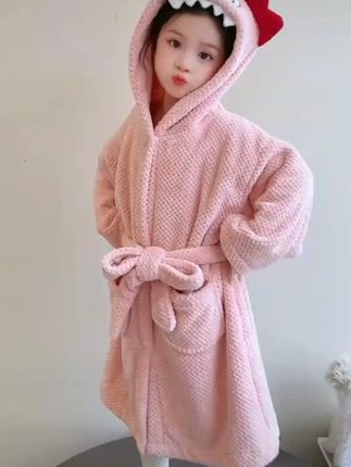 儿童速干浴袍秋冬季睡袍法兰绒小童宝宝珊瑚绒小女孩保暖洗澡浴巾#儿童浴袍 #秋冬保暖 #速干浴袍 #法兰绒浴袍 #宝宝浴巾