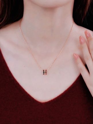 越看越喜欢,H项链真的很轻奢 #好美啊#项链推荐 #饰品控 #首饰分享