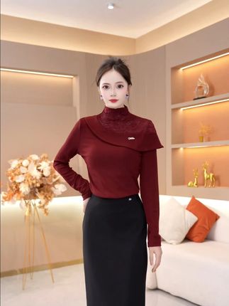 不论是晨曦微露还是夕阳余晖,每一刻都值得我们去珍惜和分享 #女人味 #优雅知性 #修身高定女装 #洋气减龄 #遮肚显瘦