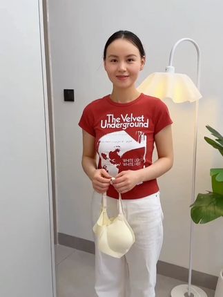 家里衣柜总是一团乱的,赶紧安排上这个多功能六爪挂钩 一个就能顶6六个衣架,不仅颜值高,还大大提升了衣柜收纳空间#好物推荐🔥  #收纳整理  #居家好物