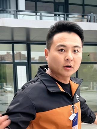 29.9这个价格的冲锋衣不入手一件真的是太亏了#超级便宜#帅气逼人组合#冲锋衣#无限回购的宝藏单品#性价比
