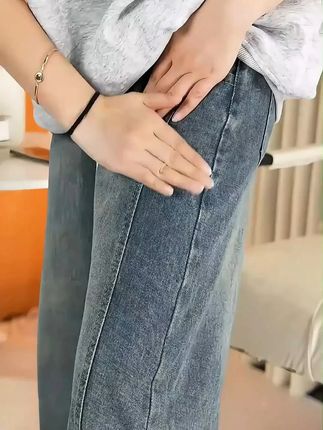 这么好穿还帅气的弯刀牛仔裤,我真的爱惨了! #弯刀牛仔裤 #显高显瘦显腿长 #百搭神裤 #男生穿搭 #秋冬新款 @DOU+上热门