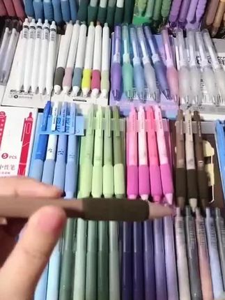 老师推荐减压刷题笔欧包笔握按动中性笔St笔头中性笔黑0.5#减压刷题笔 #欧包笔握 #中性笔 #老师推荐 #05中性笔