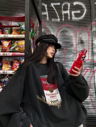 YWBY秋冬新款美式慵懒风印花加绒加厚圆领卫衣女宽松显瘦长袖上衣 #秋冬新款 #美式慵懒风 #宽松显瘦 #长袖上衣 #纯欲天花板