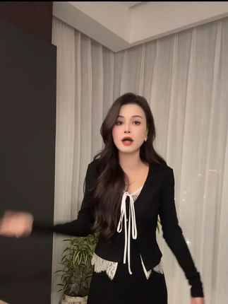 秋季插肩袖收腰蕾丝长袖小香风法式V领拼接套装#女装 #时尚套装 #秋季新款 #品质女装 #轻奢女装