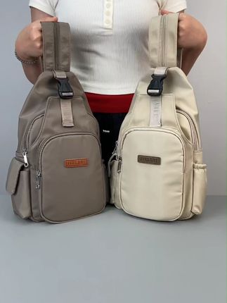 出门旅行就背它,超轻便多层斜挎包! 一款超实用包包!出门再也不怕东西放不下了,还能当手提、单肩、腰包!#牛津布包#一包多用#胸背双肩两用包