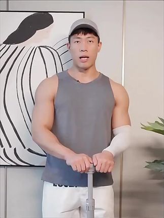 佑美单杠室内家用引体向上器儿童吊环免打孔家庭拉伸吊杠健身器材#佑美单杠 #室内家用 #免打孔 #儿童吊环 #健身器材