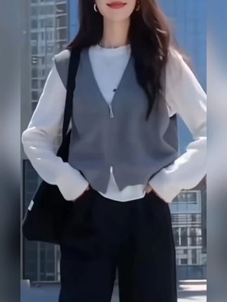 2025秋季新款设计感韩系百搭休闲风马甲女打底衫休闲阔腿裤三件套百搭休闲套装梨型身材穿搭素颜不换头穿