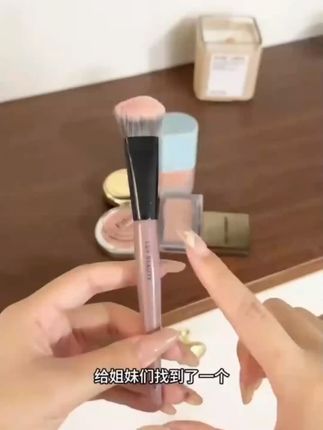 腮红刷斜坡面一支装点彩刷便携式化妆师专用修容刷新手学生沧州刷 #斜面刷 #化妆刷 #粉底刷 #彩妆刷 #修容化妆刷
