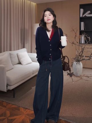 琥珀流光风休闲假两件V领针织开衫#显瘦穿搭 #品质女装 #时髦精 #洋气小衫 #显白才高级