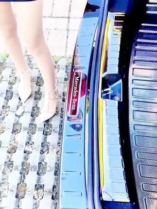 奔驰新 E 级车主冲!24-25 款 E300L/E260L 专用后护板,尾箱饰条防刮又显档次✨