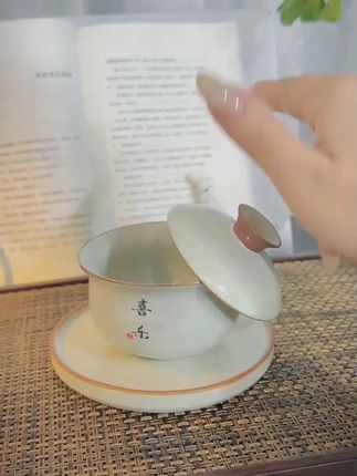汝窑米黄三才布袋盖碗茶杯可悬停旋转陶瓷单个高档茶杯泡茶具定制#今天你喝茶了吗 #让生活慢下来 #召唤茶友