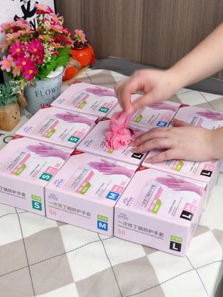 有了这个#丁腈手套 ,再也不怕做家务了。#家务手套 #洗碗手套 #厨房好物