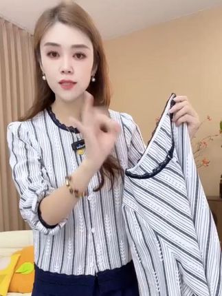 2025早秋新款女装巨好看短款小衫蕾丝花边长袖衬衫法式小资小上衣#显瘦遮肉
