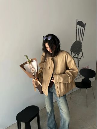 巴恩工装夹克外套 #流光机能风穿搭太有生命力了 #早秋显身材平价上衣合集 #早秋秀场抄作业告别路人感 #早秋不费力显贵穿搭 #无限回购的宝藏单品 @JCCC的穿搭影记(12:00播)
