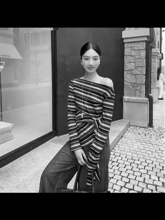 有运险)复古韩系早秋松弛感撞色一字肩条纹不规则绑带女长袖T恤 #穿出高级感 #好看的衣服都在这里 #高级感