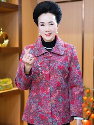 这辈子谁都不欠,唯独欠自己的父母!您带我长大,我伴您变老# #中老年女装 #新中式国风 #妈妈装 #奶奶装