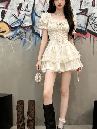 时尚网红靴女高跟鞋2025秋季长靴高筒时装靴圆头平跟皮带扣长筒靴 #显瘦穿搭 #靴子推荐 #显高显瘦显腿长 #穿搭是为了取悦自己 #靴子合集
