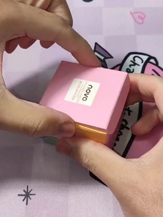 保湿唇膜 温感变色,唇纹防干裂 不易掉色唇膜 美容修饰 润唇唇膜#润唇唇膜 #温感变色 #保湿唇膜 #唇纹防干裂 #唇膜