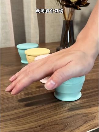 TakeToday/专属时代折叠水杯户外神器旅行便携漱口杯子折叠硅胶杯#折叠水杯 #户外神器 #旅行便携 #硅胶杯 #TakeToday